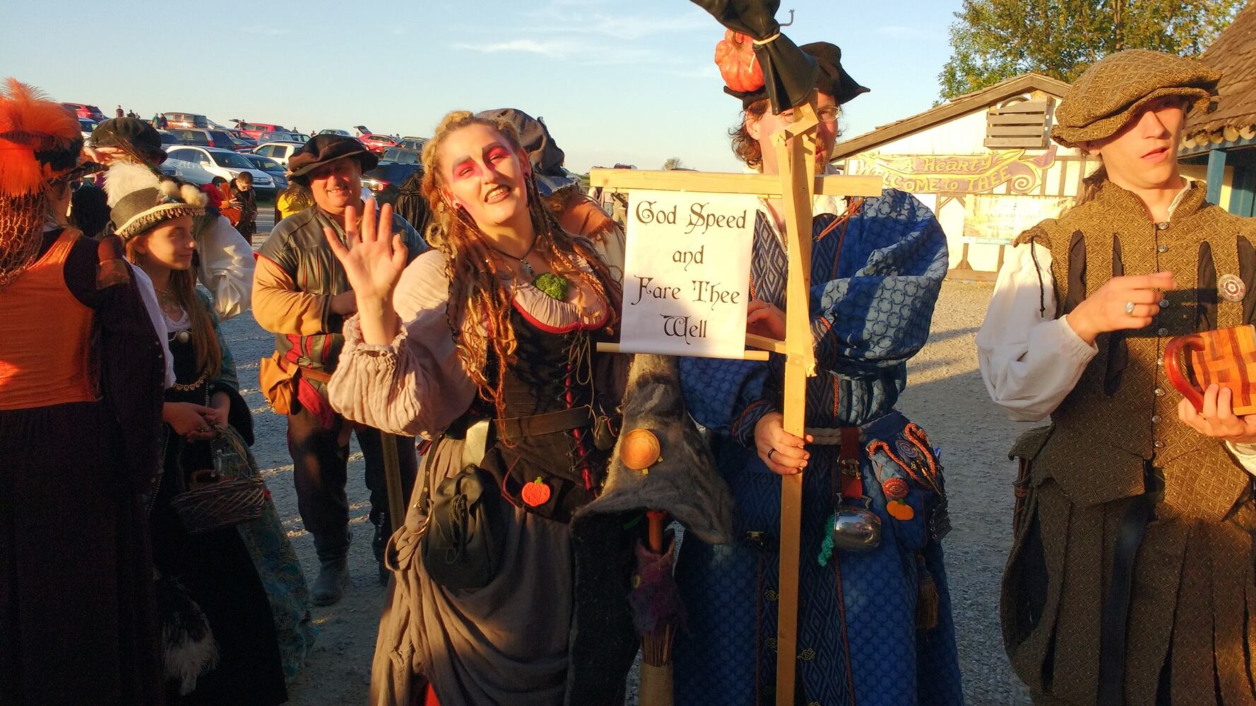 PHOTOS: Check out these AMAZING costumes from Ohio Ren Fest’s fantasy weekend
