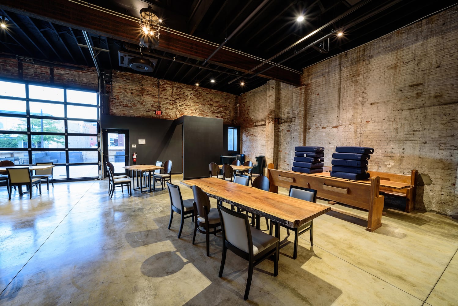 Dayton Barrel Works Artisan Distillery