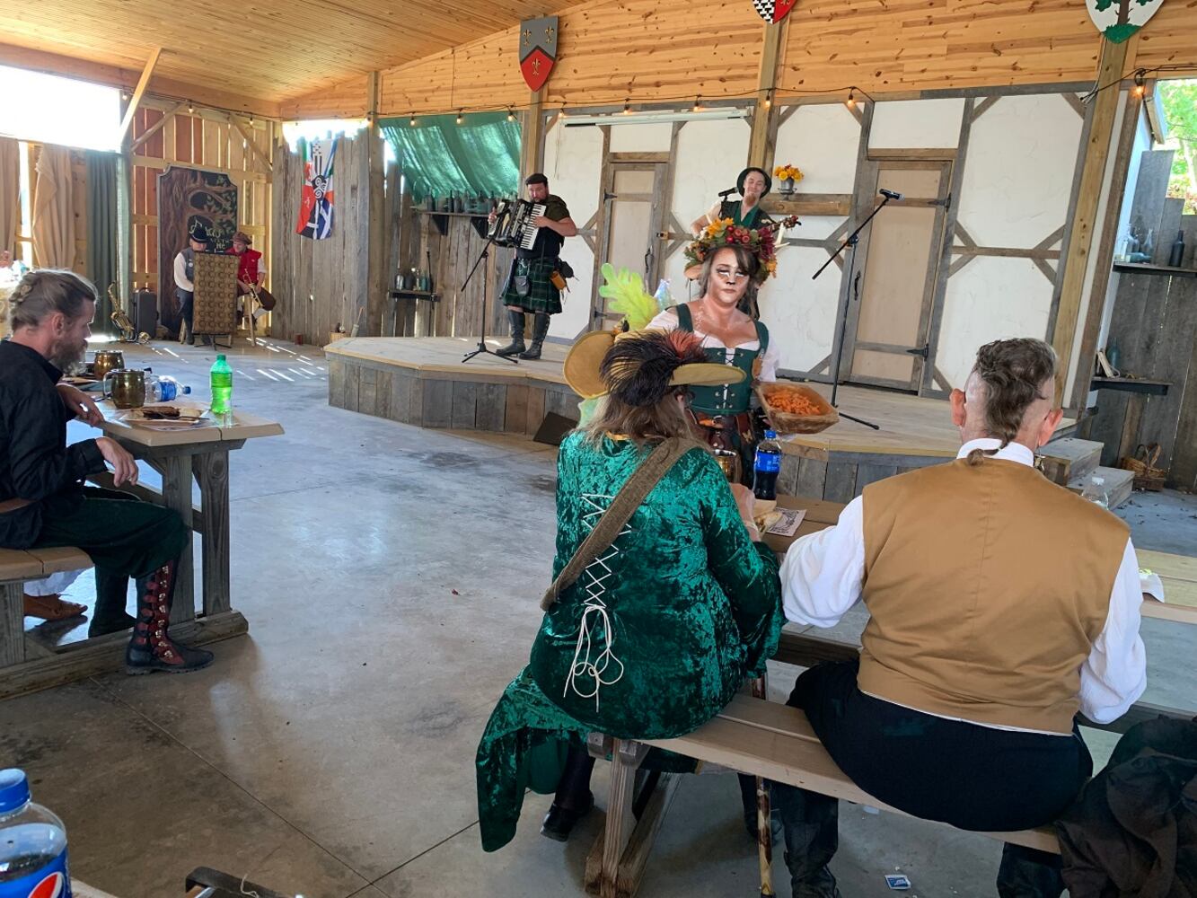 PHOTOS: Scenes from a Royal Feast at Ohio Renaissance Festival