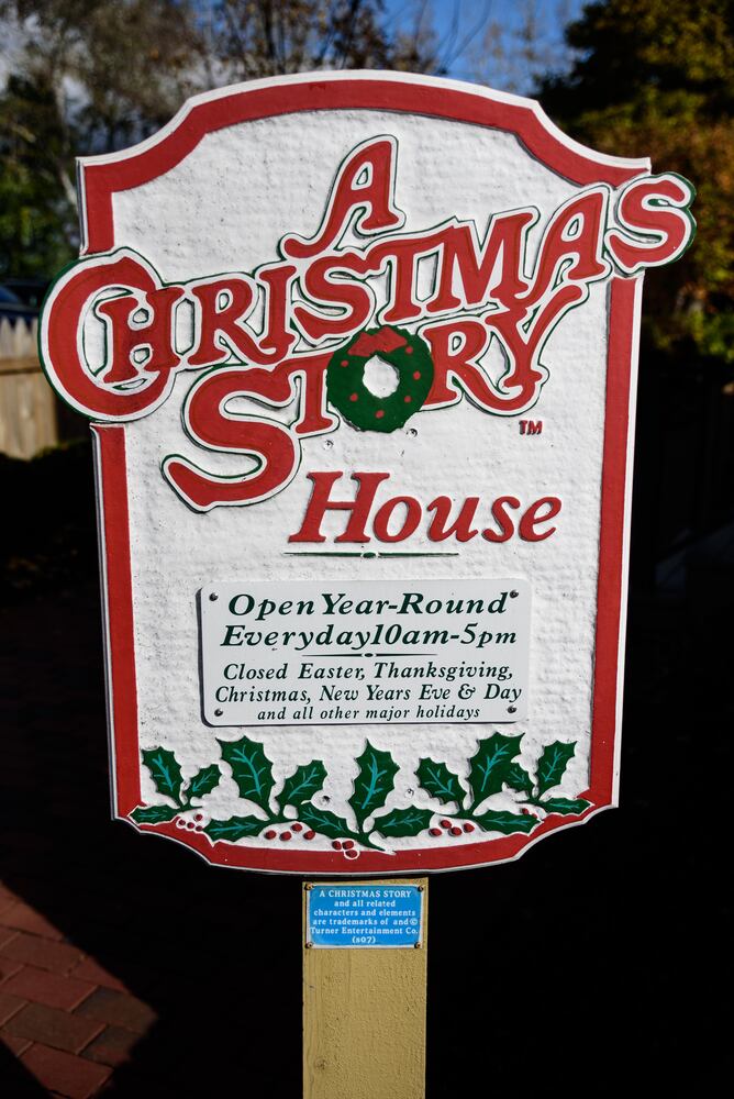 PHOTOS: Take a look inside the famous house from “A Christmas Story”