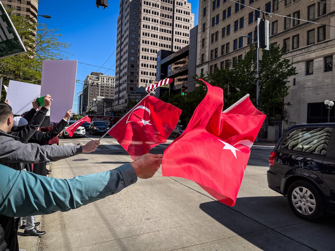 Crowd gathers in Dayton in support of Palestine