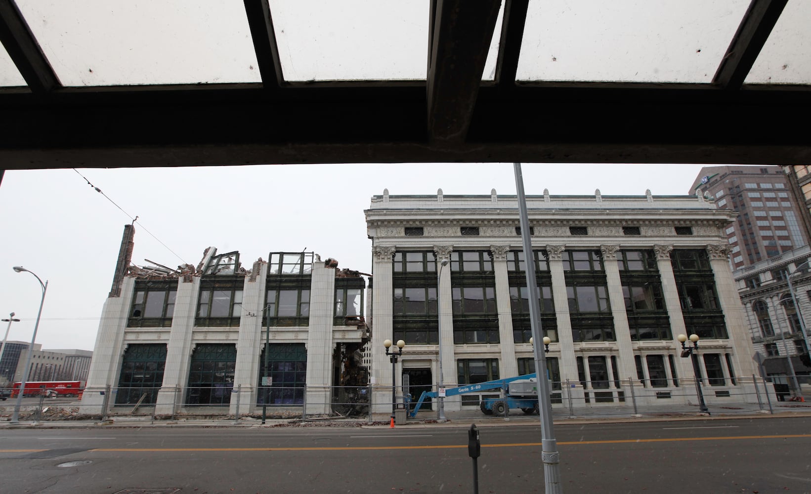 Dismantling of 1922 portion of DDN building