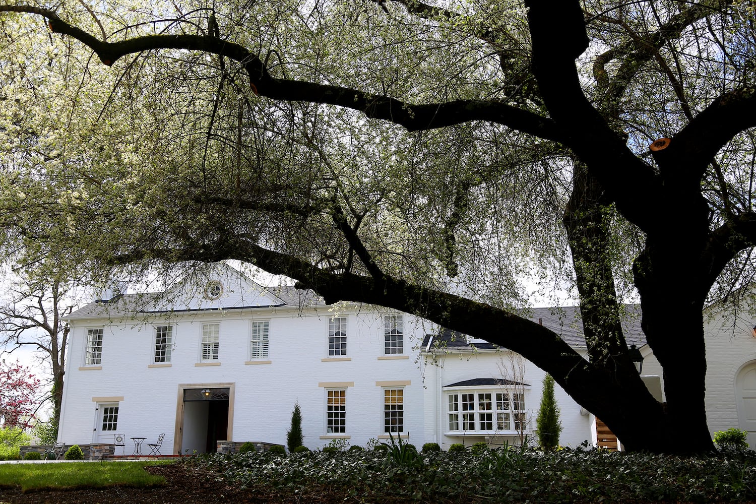 Dayton Philharmonic Volunteer Association Designers' Show House