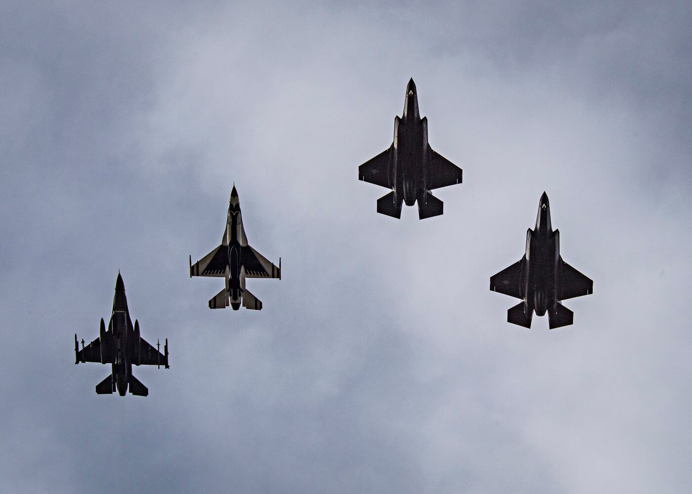 PHOTOS: Funeral held for Thunderbird pilot Maj. Stephen ‘Cajun’ Del Bagno