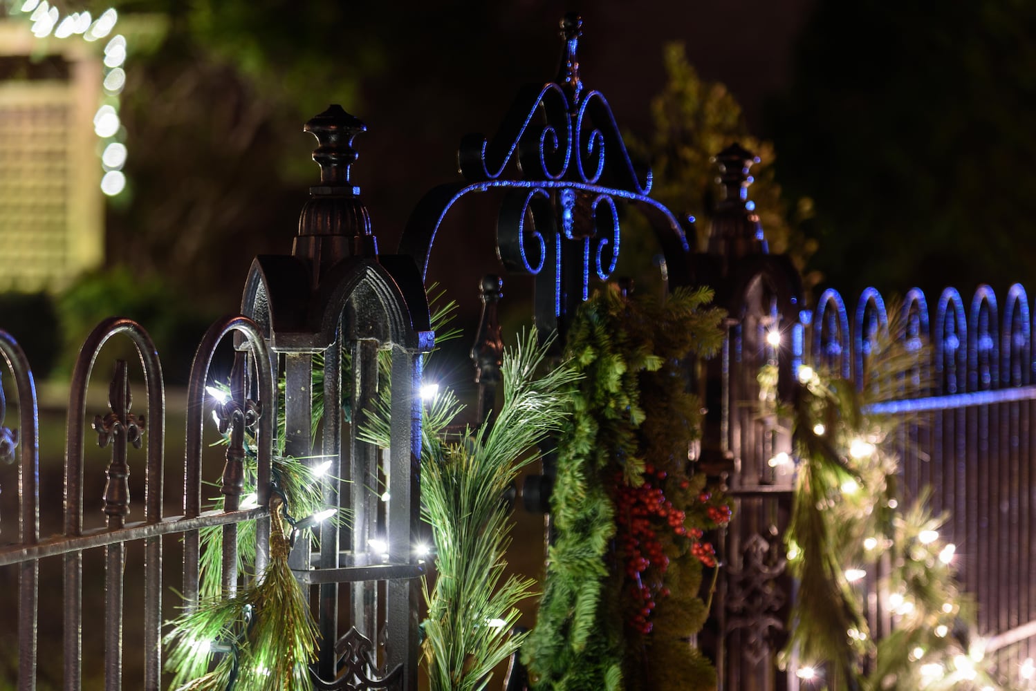 PHOTOS: Holiday on the Hill in the St. Anne's Hill Historic District