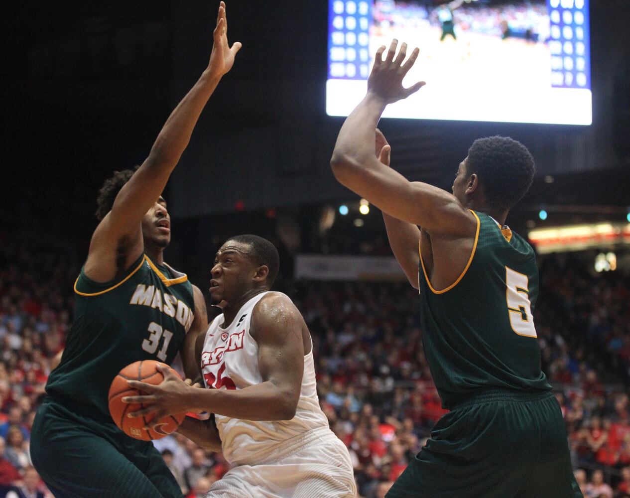 22 photos for 22 wins: Dayton Flyers vs. George Mason