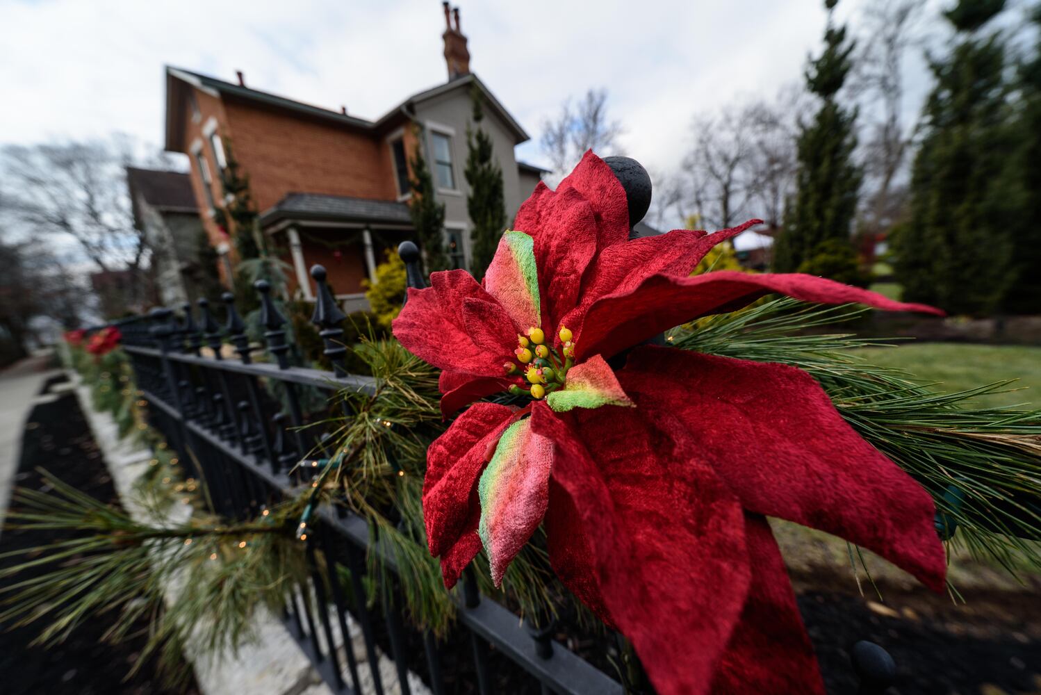 PHOTOS: A Dickens of a Christmas St. Anne’s Hill Holiday Home Tour