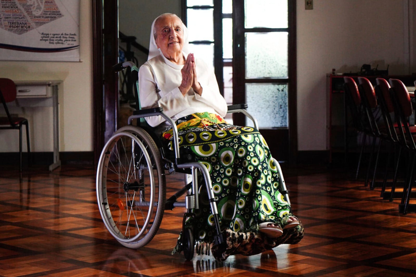FILE - In this photo released by LongeviQuest, Sister Inah Canabarro, 115, puts her hands together in prayer in Porto Alegre, Brazil, Friday, Feb. 16, 2024. (Carlos Macedo/LongeviQuest, via AP)