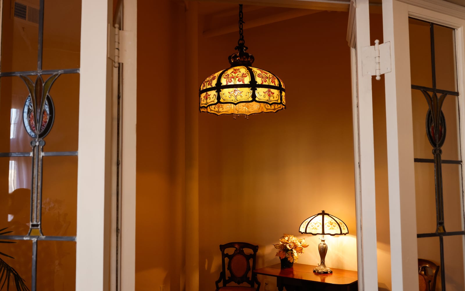 Jay and Linda Moorman have completed an apartment above their business, BeauVerre Riordan Studio, in downtown Middletown. The apartment features 12 ft. ceilings, open kitchen and living area, stained glass accents and more. NICK GRAHAM/STAFF