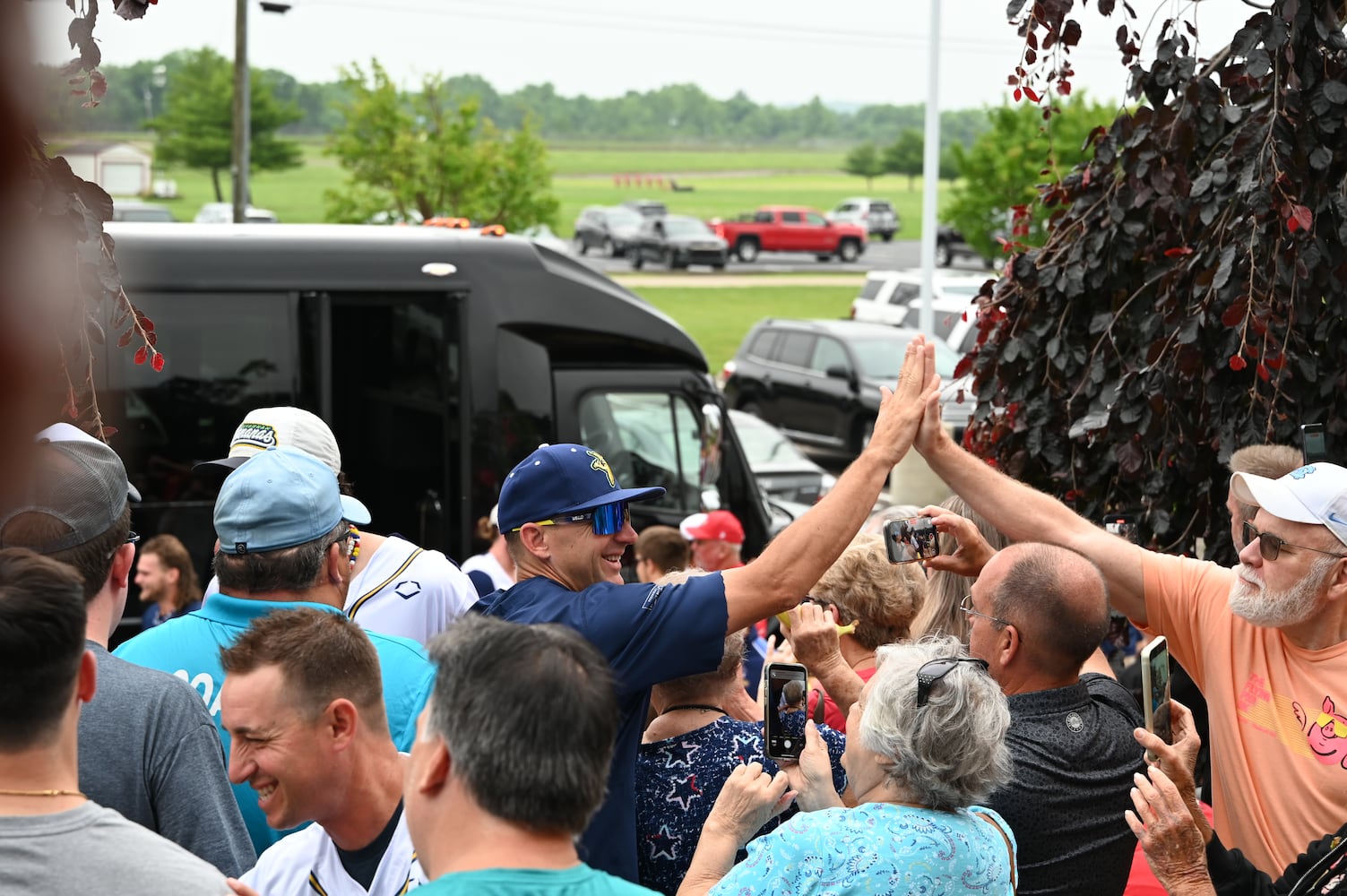 Savannah Bananas make a surprise visit to Nuxhall Miracle League in Fairfield
