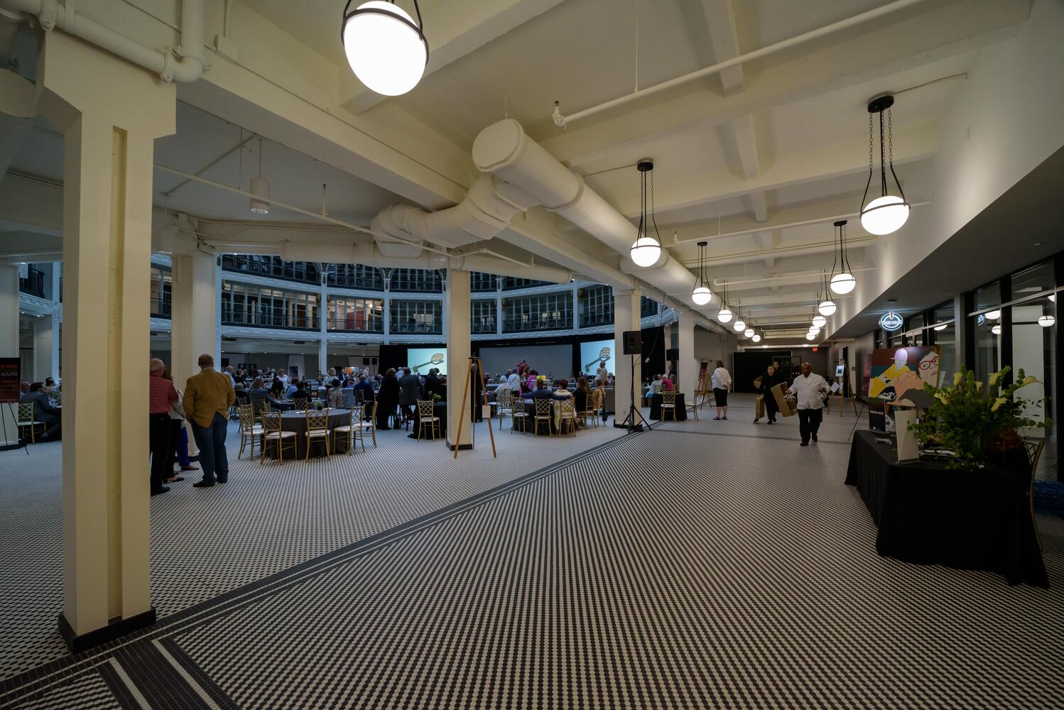 PHOTOS: The Contemporary Dayton’s 27th Annual Live Art Auction at the Dayton Arcade