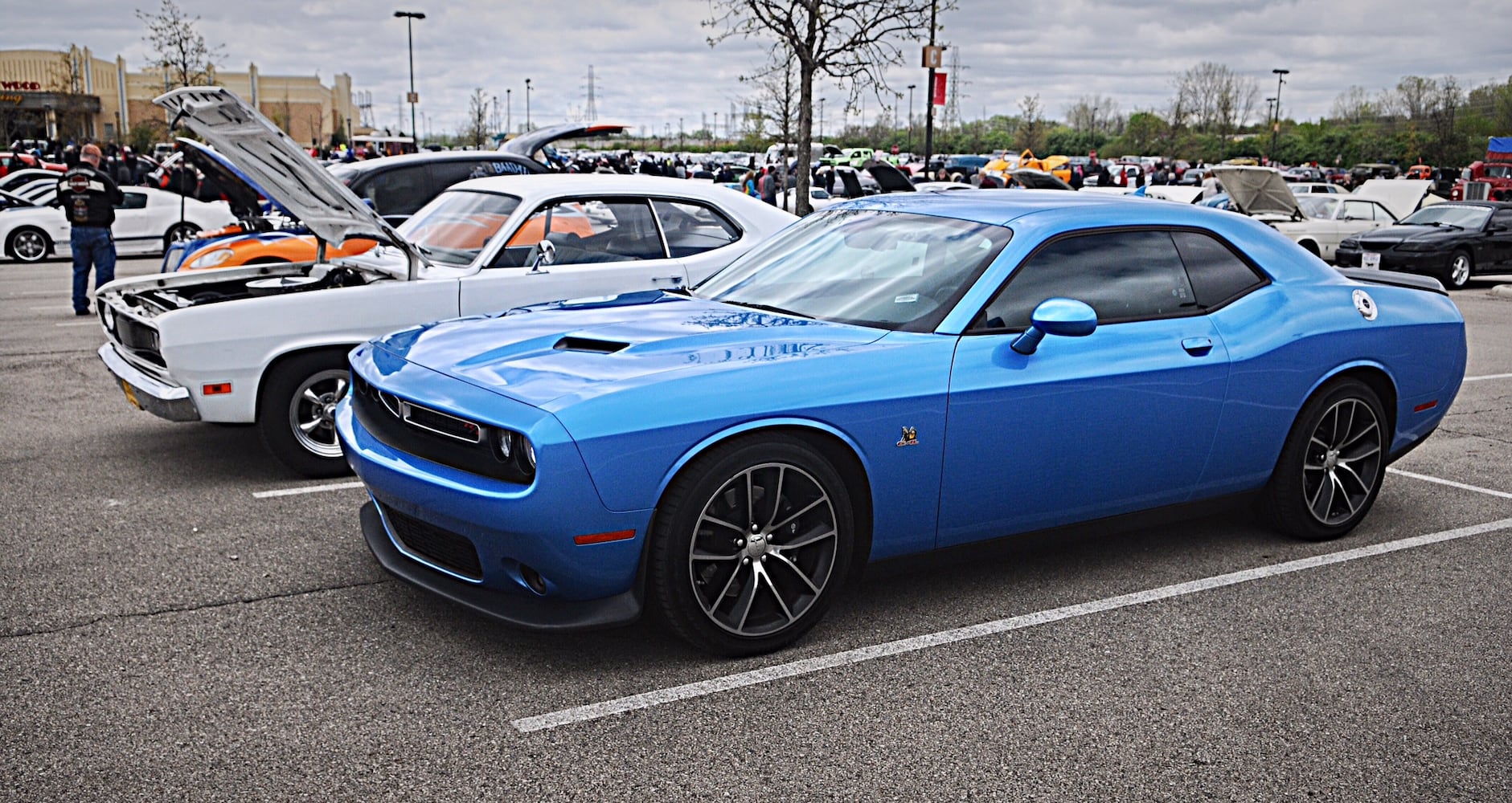 Hollywood Car Show at Dayton Raceway