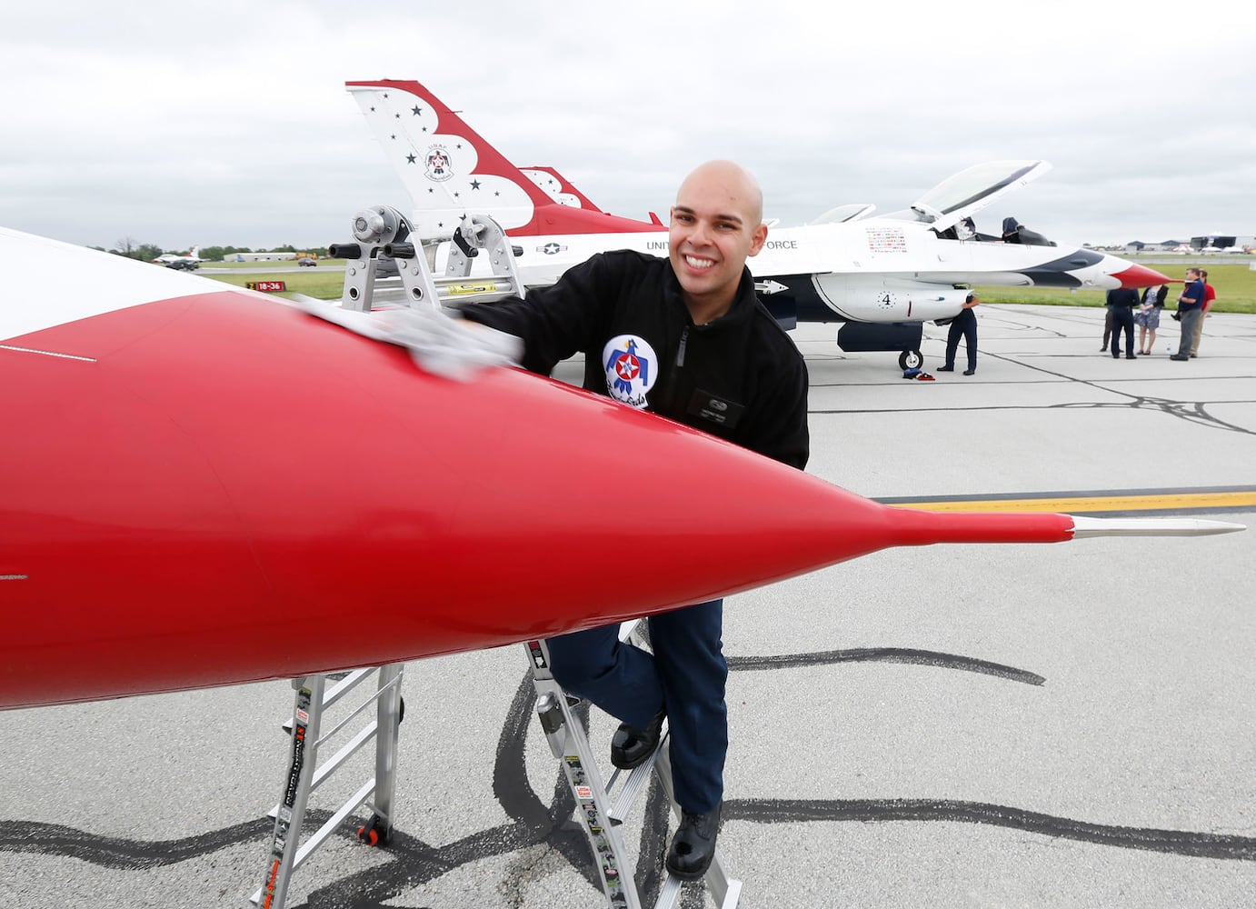 PHOTOS: Thunderbirds land in Dayton | ‘It’s definitely an exciting show for us’
