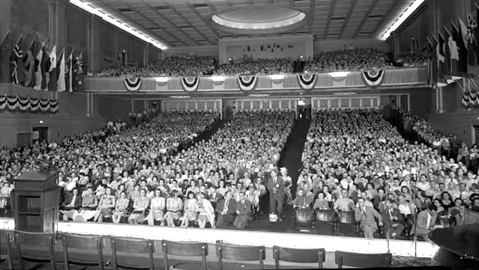 The crew of the Memphis Belle was greeted by the thunderous applause of more than 2,500 National Cash Register employees gathered to pay tribute in the NCR Auditorium. NCR ARCHIVE AT CARILLON HISTORICAL PARK