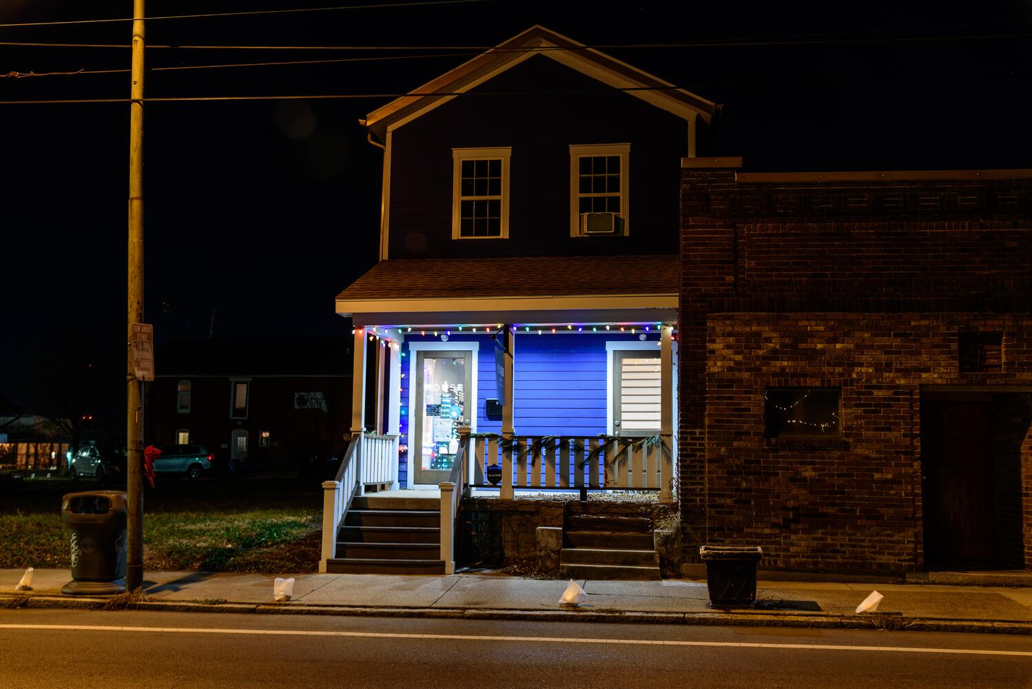 PHOTOS: Holiday on the Hill in the St. Anne's Hill Historic District