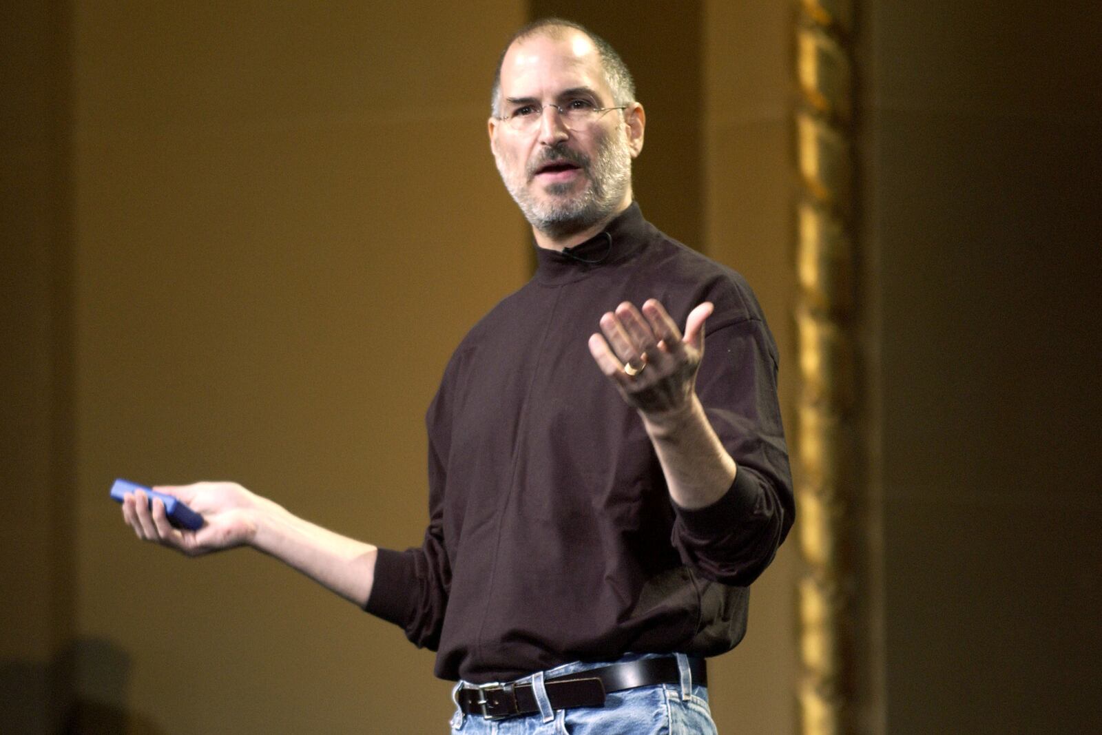 SAN JOSE, CA - OCTOBER 26: Steve Jobs of Apple Computer celebrates the release of a new Apple iPod family of products at the California Theatre on October 26, 2004 in San Jose California. (Photo by Tim Mosenfelder/Getty Images)