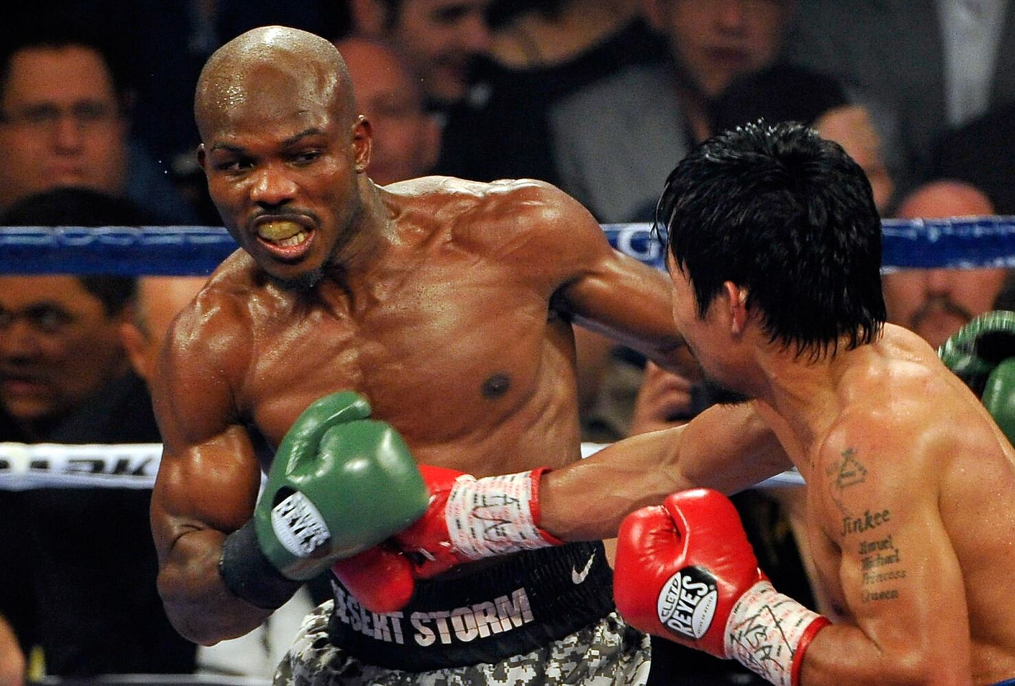 Fight for WBO welterweight title