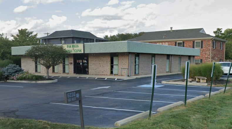 The former site of Far Hills Animal Clinic at 6240 Far Hills Ave. and a vacant office building behind it as 6238 Far Hills Ave. are slated to be razed starting the week of April 21, 2024. A 1,500-square-foot Valvoline Instant Oil Change location is set to replace the two buildings. Photo: Google