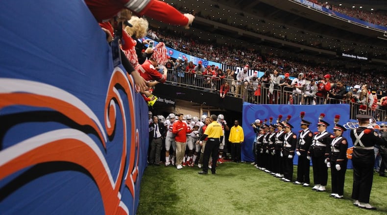 Ohio State’s Urban Meyer and the Buckeyes wait to take the field at the Sugar Bowl on Jan. 1, 2015, in New Orleans, La. David Jablonski/Staff