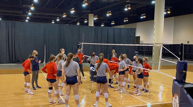 The Dayton Flyers volleyball team prepares for the NCAA Tournament in Omaha, Neb. (Photo courtesy UD Athletics)