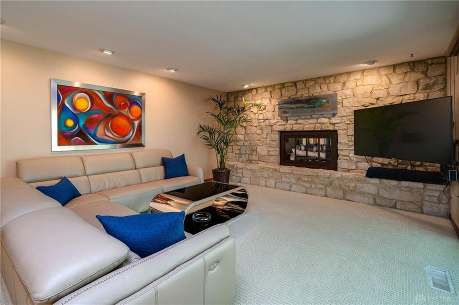 PHOTOS: Luxury Centerville has desk that oversees picturesque creek