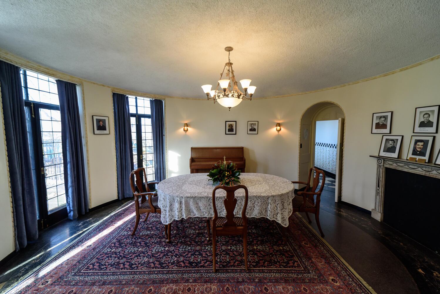 PHOTOS: The Oakwood Historical Society’s Third Annual Holiday Home Tour