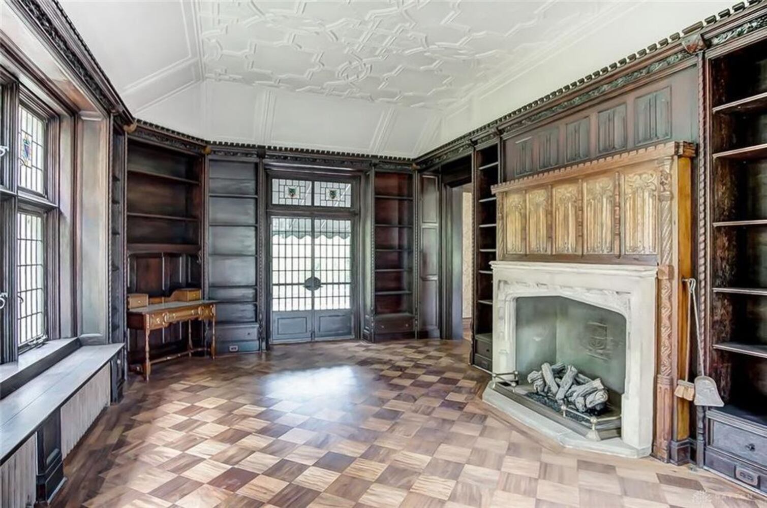 PHOTOS: Luxury, renovated Oakwood Tudor home on market for nearly $1.2M