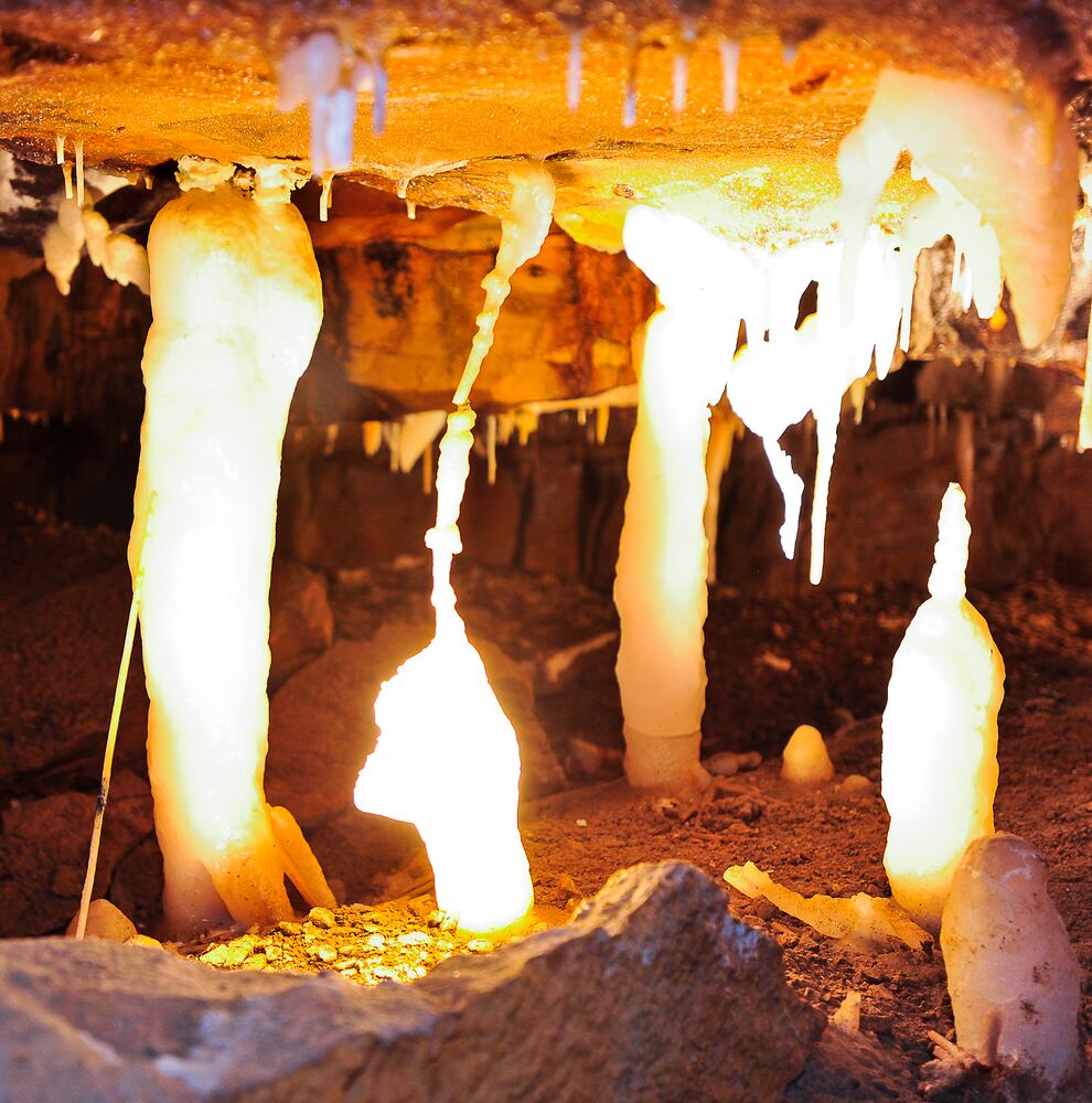 Hidden beauty bring Ohio Caverns alive