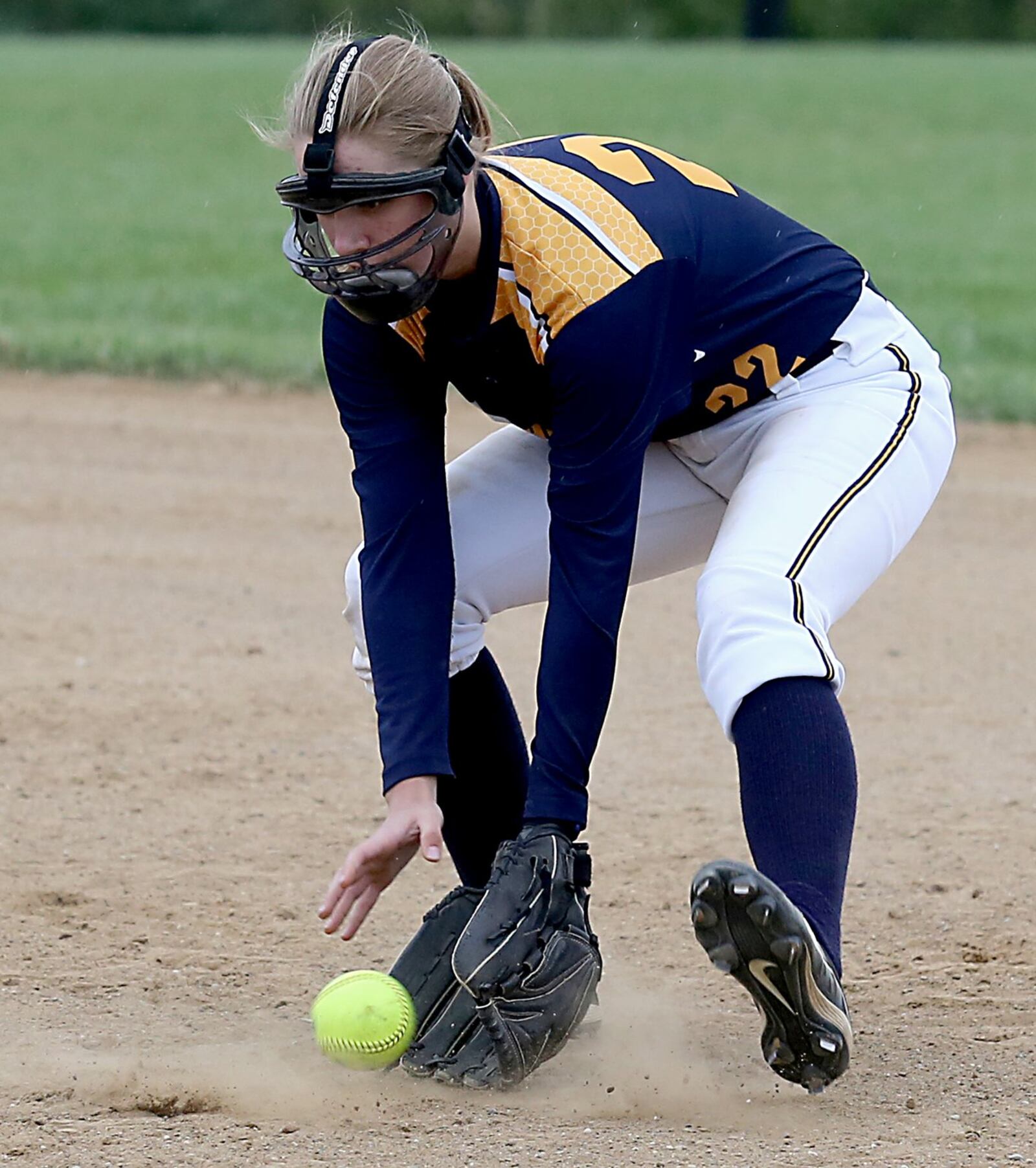Monroe second baseman Sam Schwab fields a Franklin ground ball during Wednesday’s game at Monroe. CONTRIBUTED PHOTO BY E.L. HUBBARD