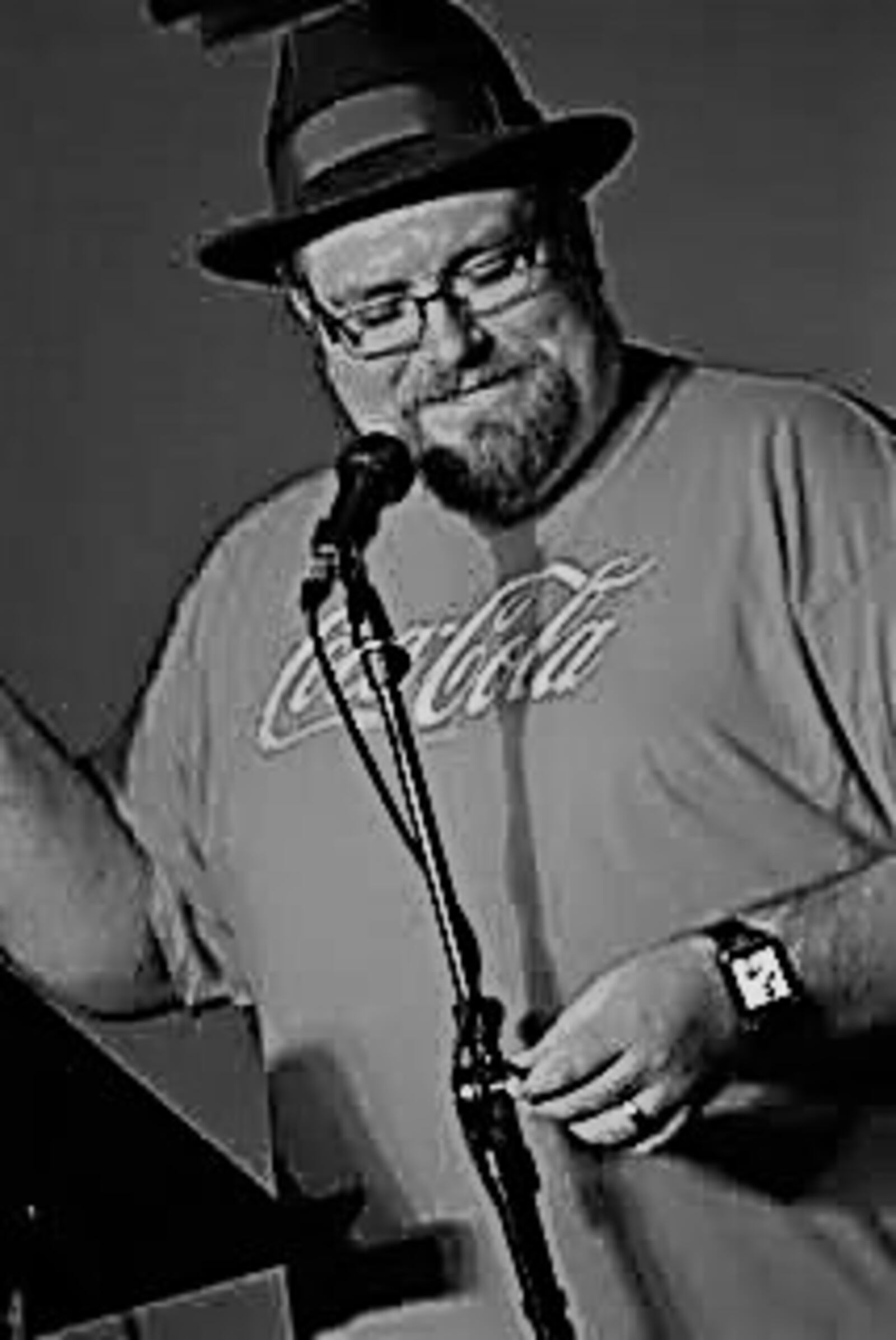 Dayton Poetry Slam co-host Lincoln “Link” Schreiber.