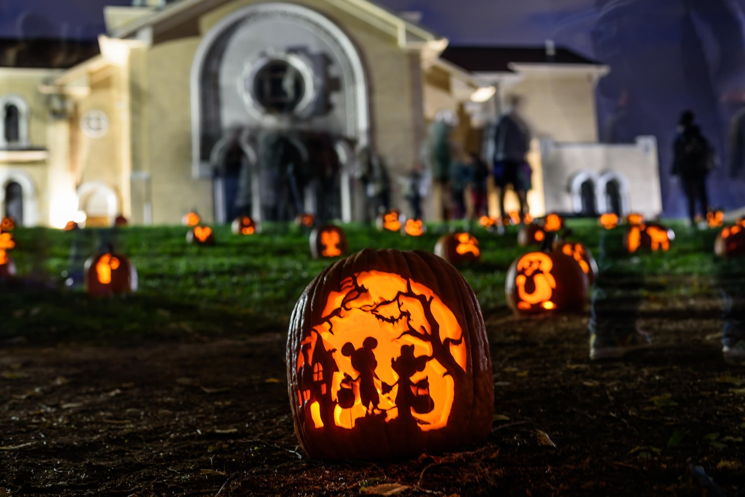 PHOTOS: 2025 Stoddard Avenue Pumpkin Glow