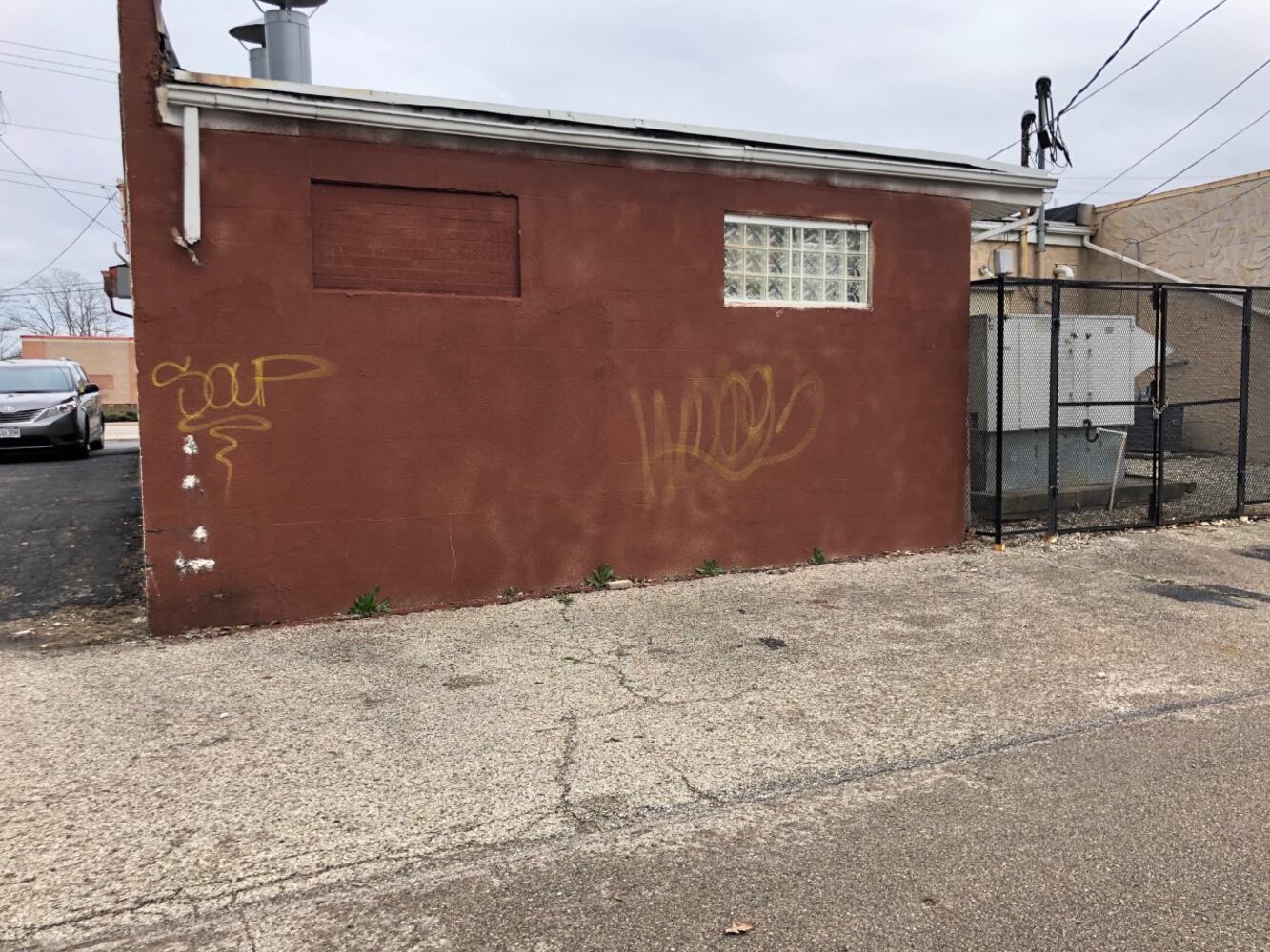 Moraine business vandalized