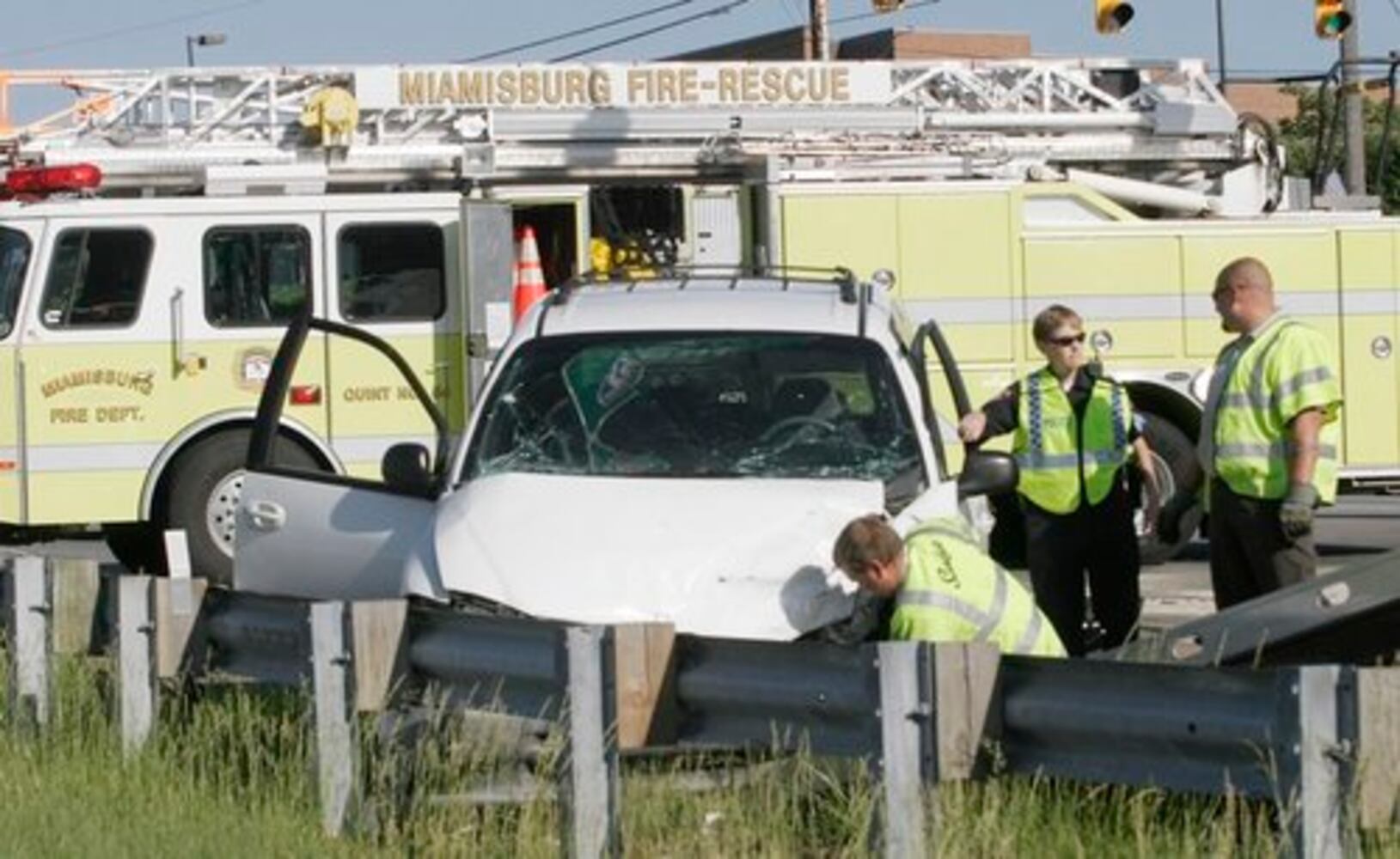 3-vehicle crash near I-75 in Miamisburg