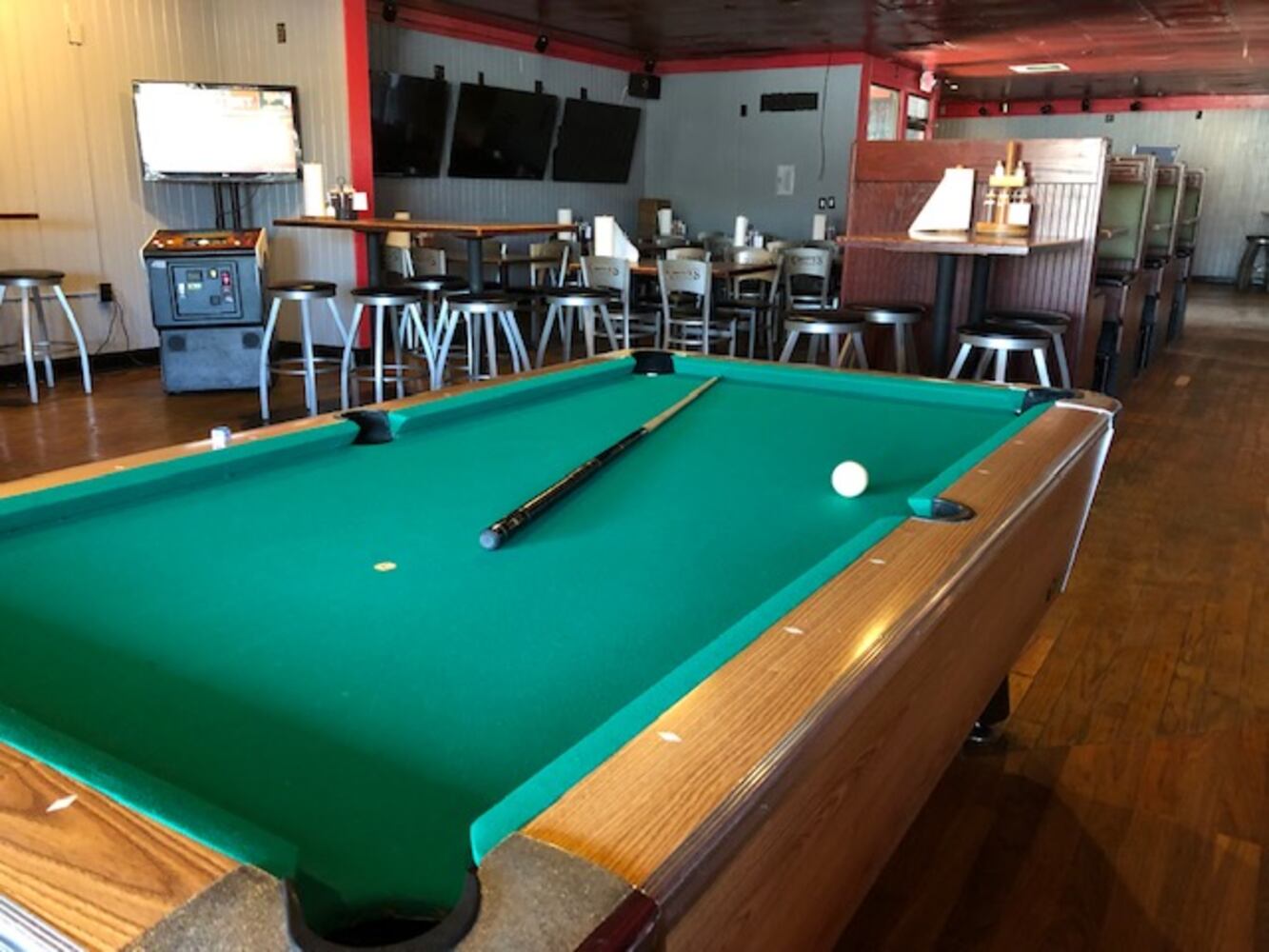PHOTOS: Sneak peek inside the newly relocated Crossroads BBQ in former Cadillac Jack’s space