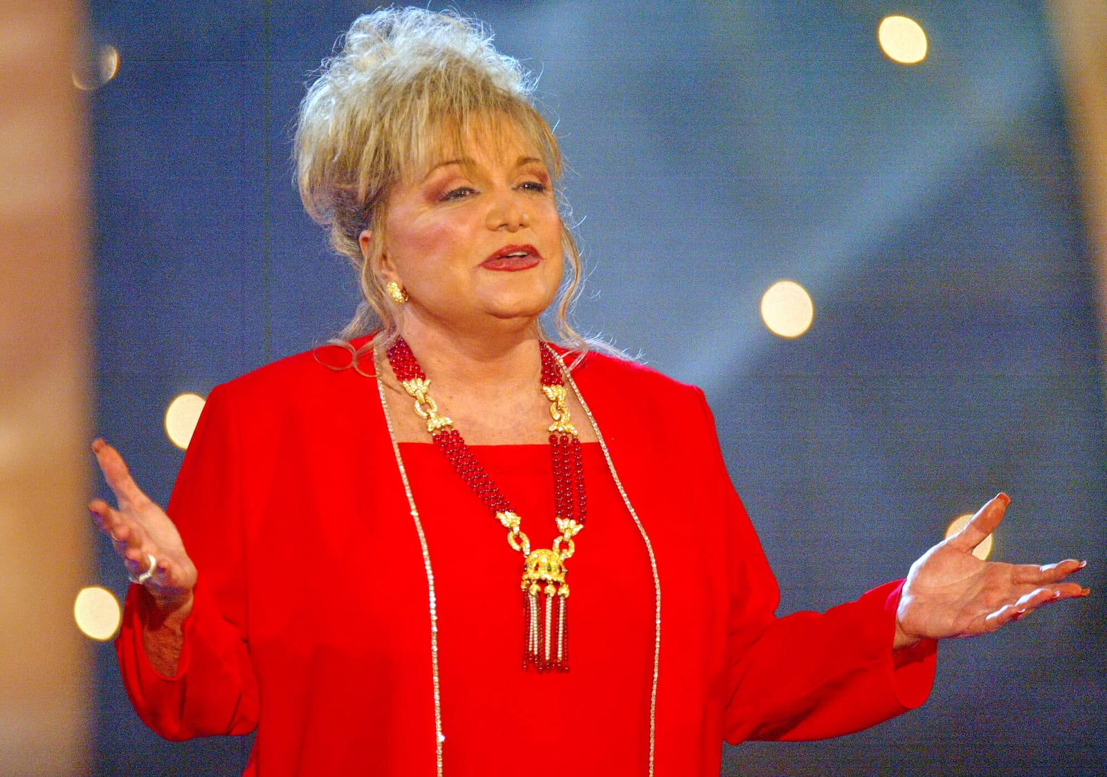 FILE - Singer Connie Francis performs during the dress rehearsal of the German TV show "Summer Party of Folk Music" in Magdeburg, eastern Germany, June 5, 2004. (AP Photo/Eckehard Schulz, file)