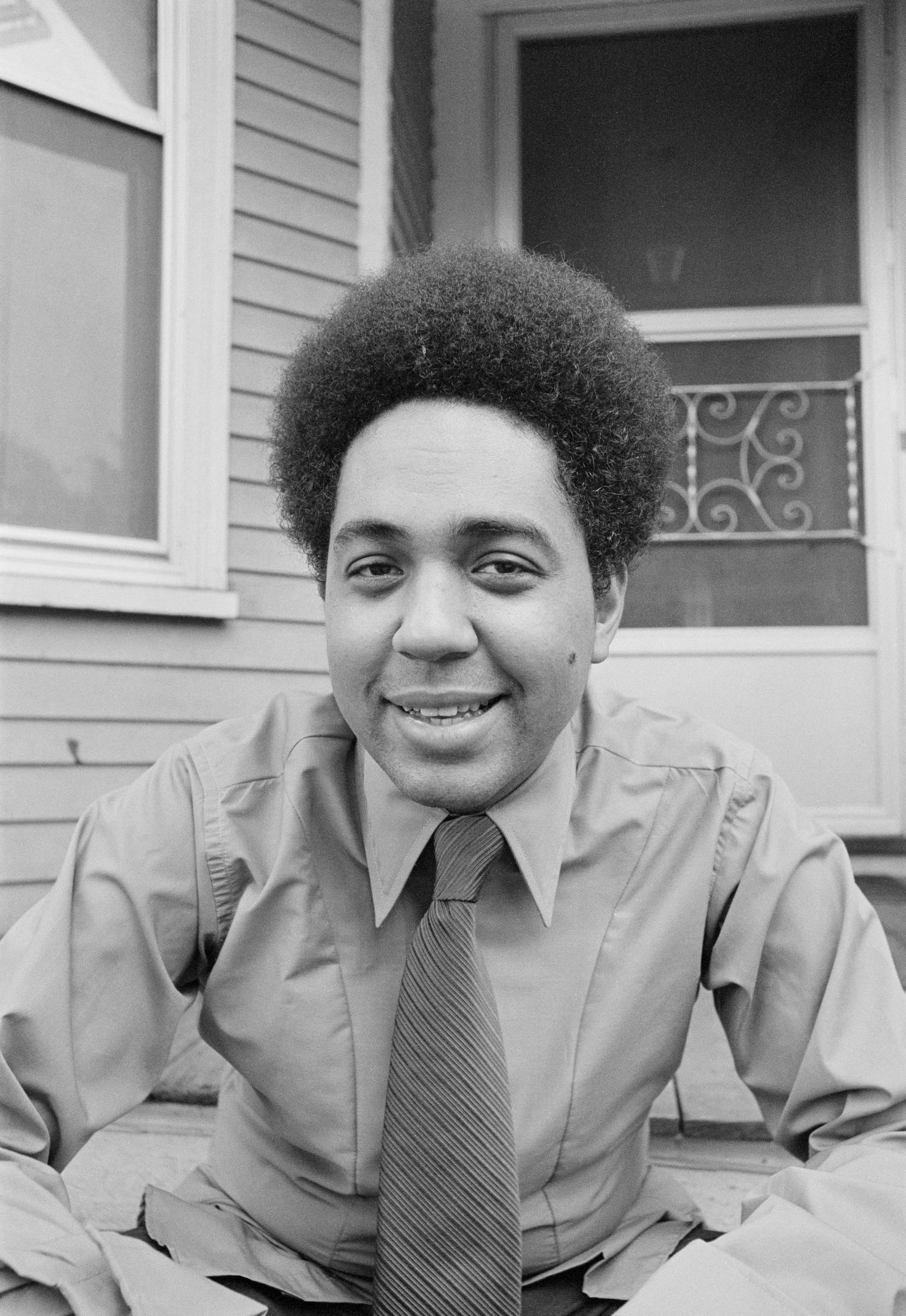 Wallace Terry, a groundbreaking journalist and historian, is pictured here as a Niemann Fellowship student at Harvard in Cambridge, M.A., on June. 19, 1970. (AP Photo/Abe E. Maloof)