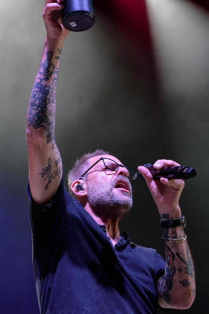 PHOTOS: Blues Traveler, Gin Blossoms & Spin Doctors perform at Rose Music Center