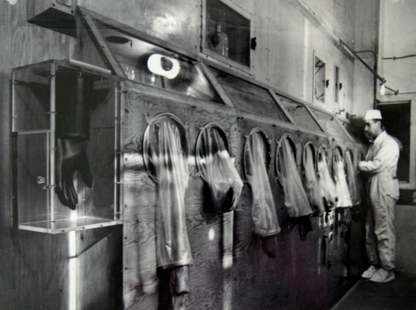 Atomic bomb triggers and radioactive electric generators: Made in Dayton