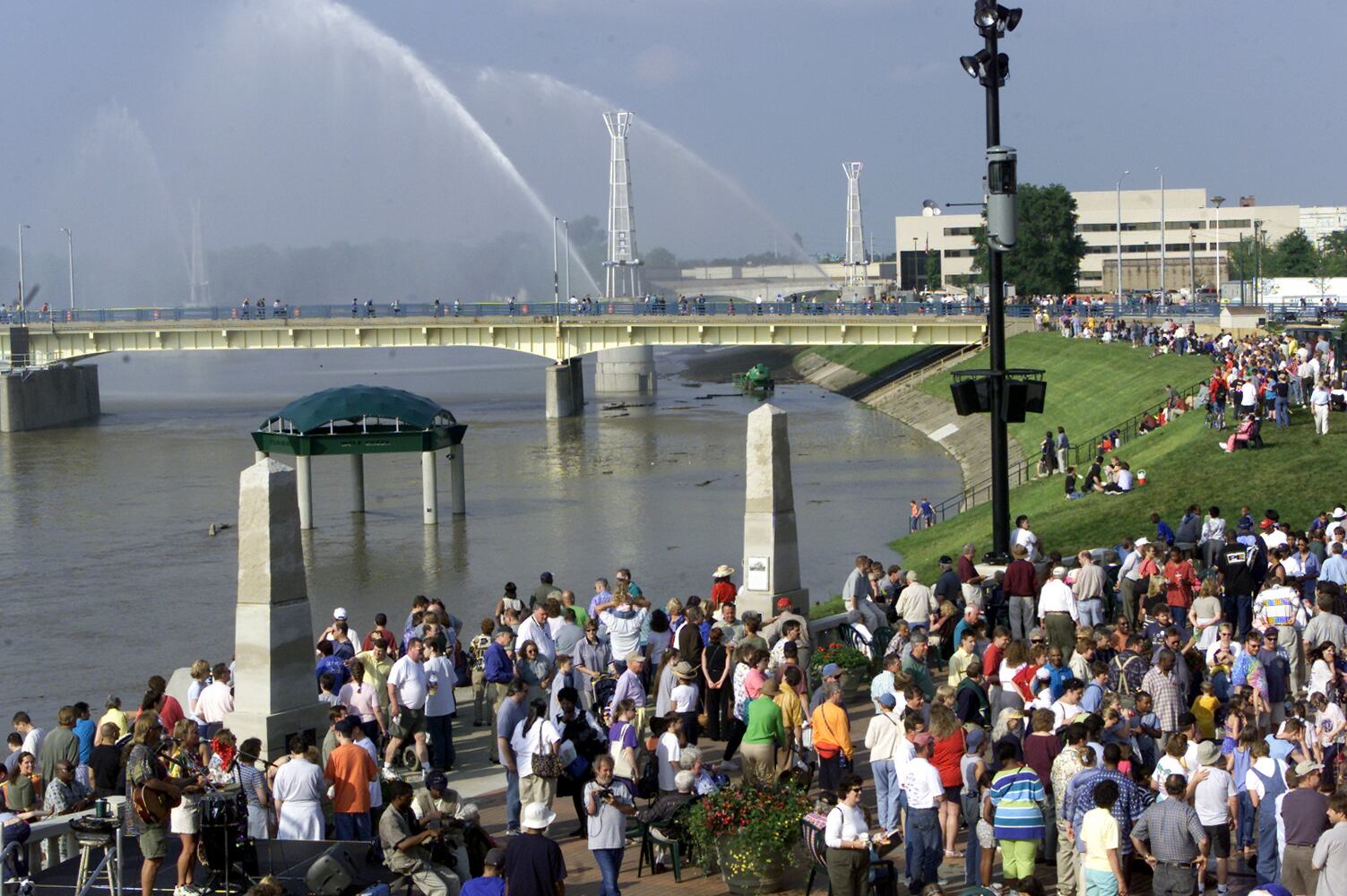 PHOTOS: Remembering when RiverScape MetroPark opened 20 years ago