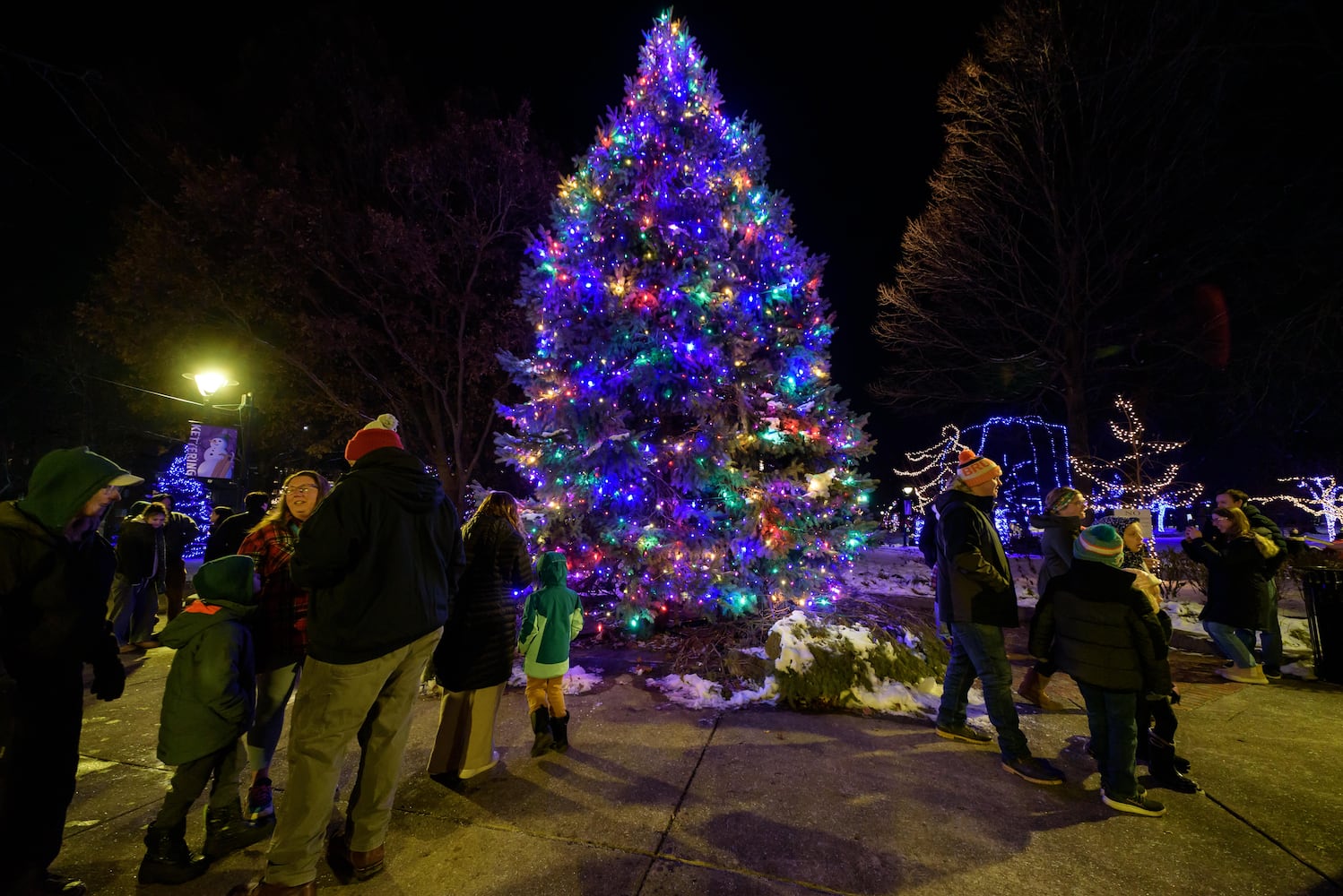 PHOTOS: 2025 Kettering Mayor's Tree Lighting at Lincoln Park Civic Commons