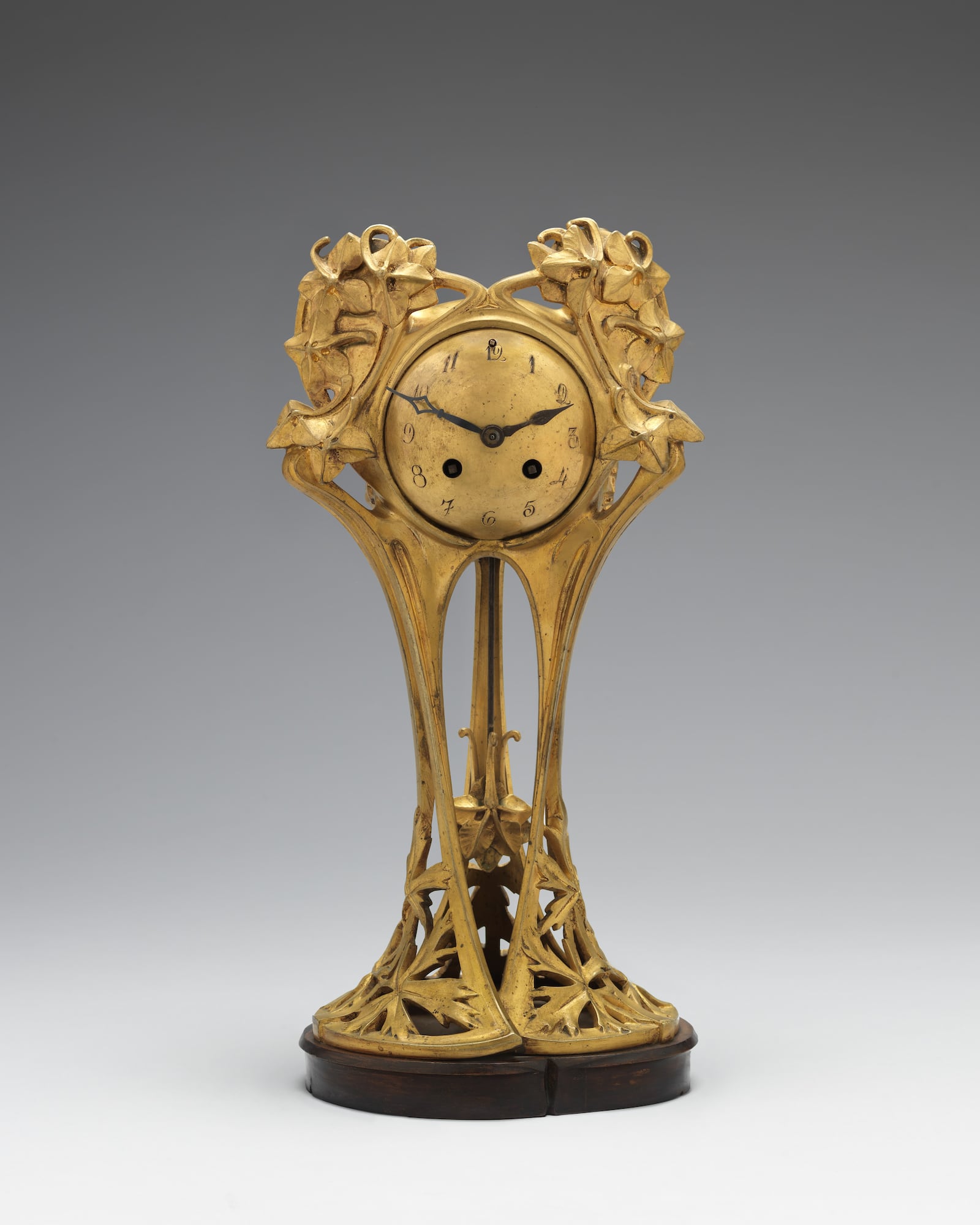 Certain motifs appear frequently in Art Nouveau such as butterflies, waterlilies, flowers and dragonflies. This is a flower form clock made of gilt bronze and wood. CONTRIBUTED