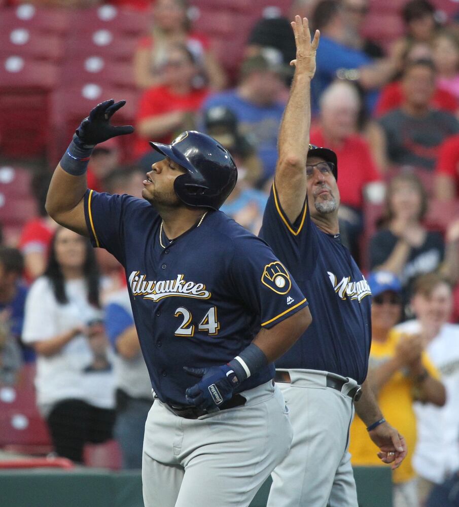 Photos: Reds lose 6-4 to the Brewers