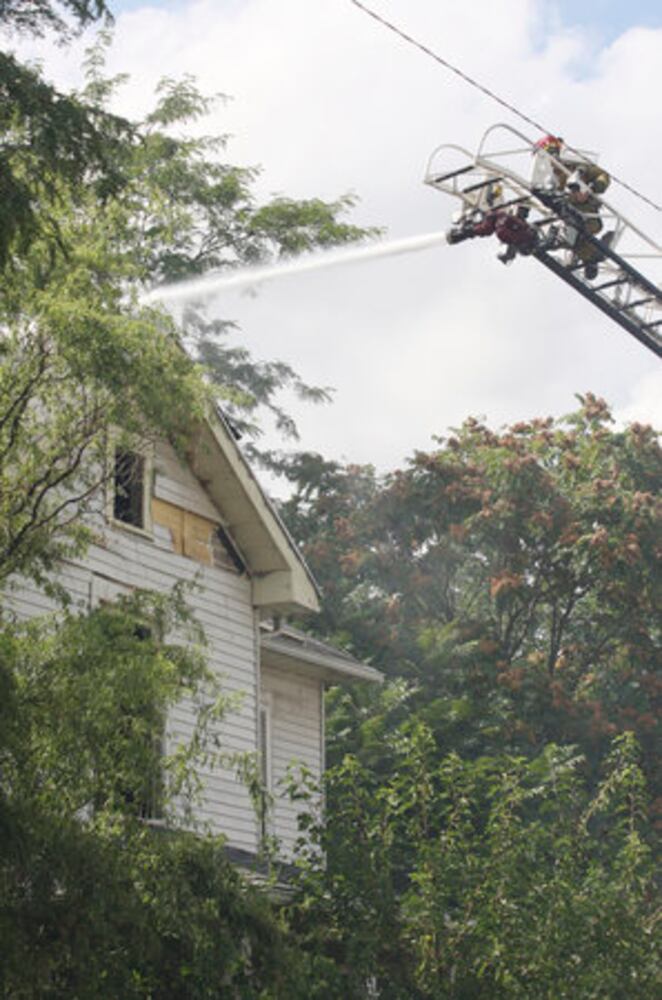 Firefighter injured at fire on Conover St.