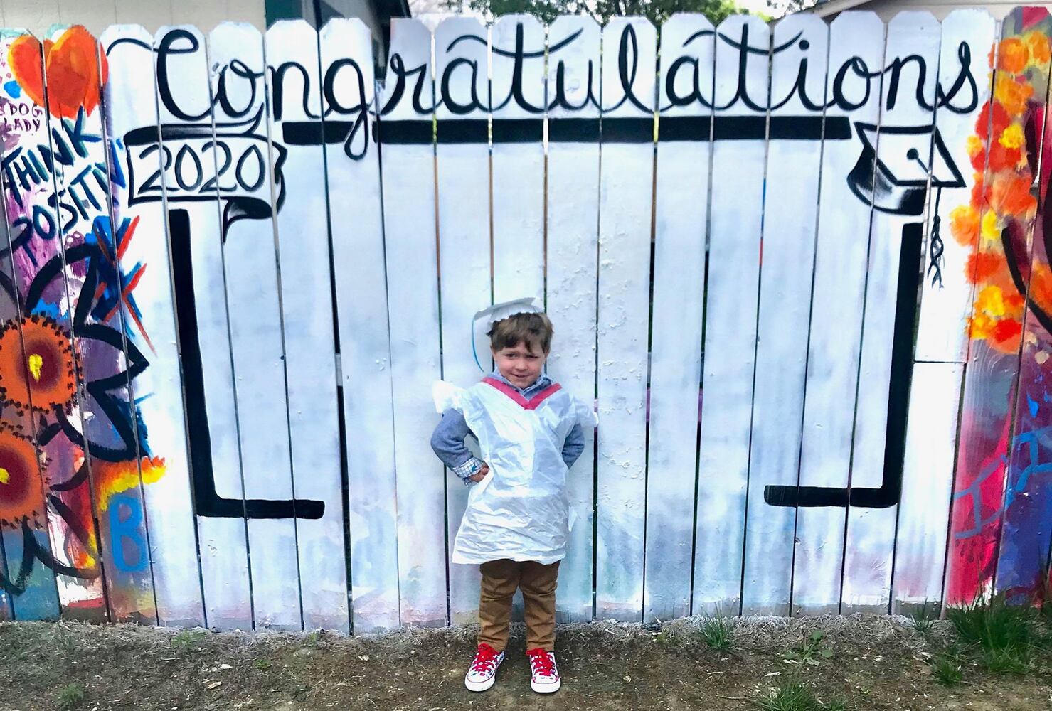 PHOTOS: Springboro graduates celebrate using selfie mural