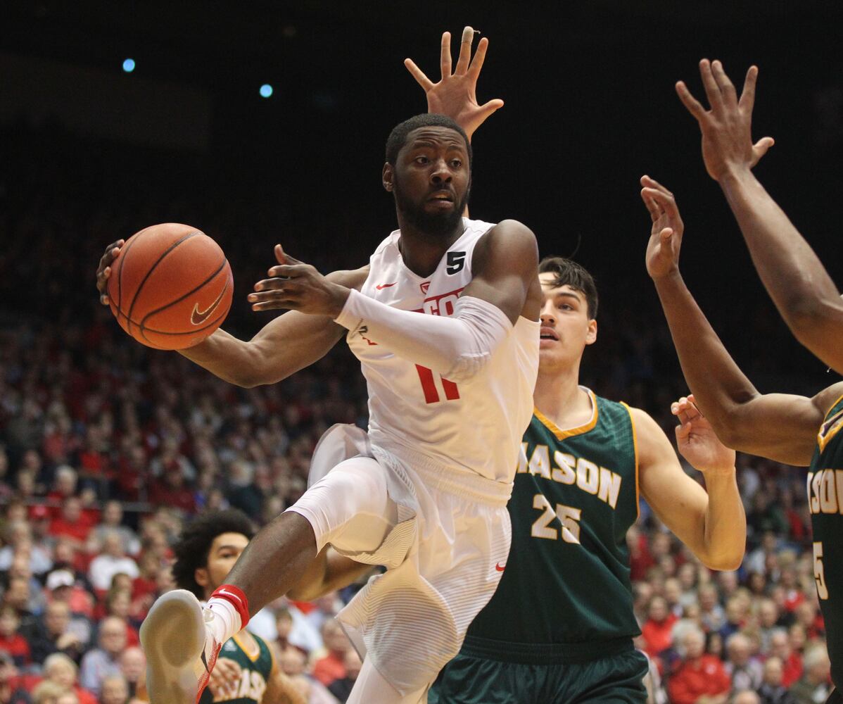 22 photos for 22 wins: Dayton Flyers vs. George Mason