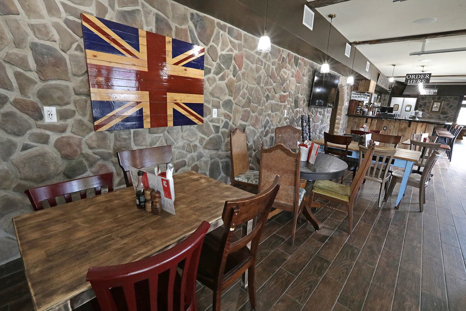 042722 Enon Gastropub SNS