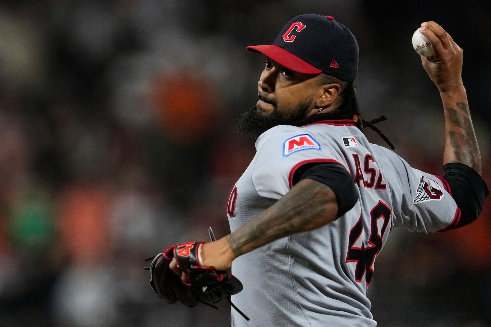 Cleveland Guardians pitcher Emmanuel Clase throws to a San Francisco Giants batter during the ninth inning of a baseball game Wednesday, June 18, 2025, in San Francisco. (AP Photo/Godofredo A. Vásquez)
