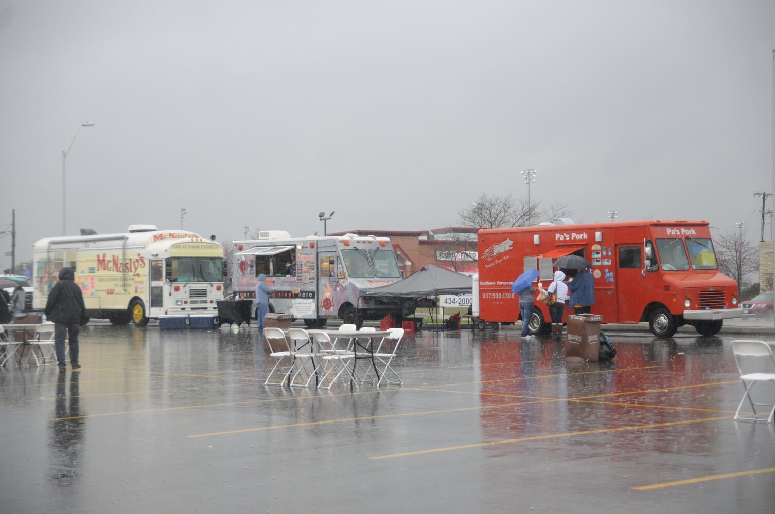 PHOTOS: Food truck extravaganza on Dorothy Lane