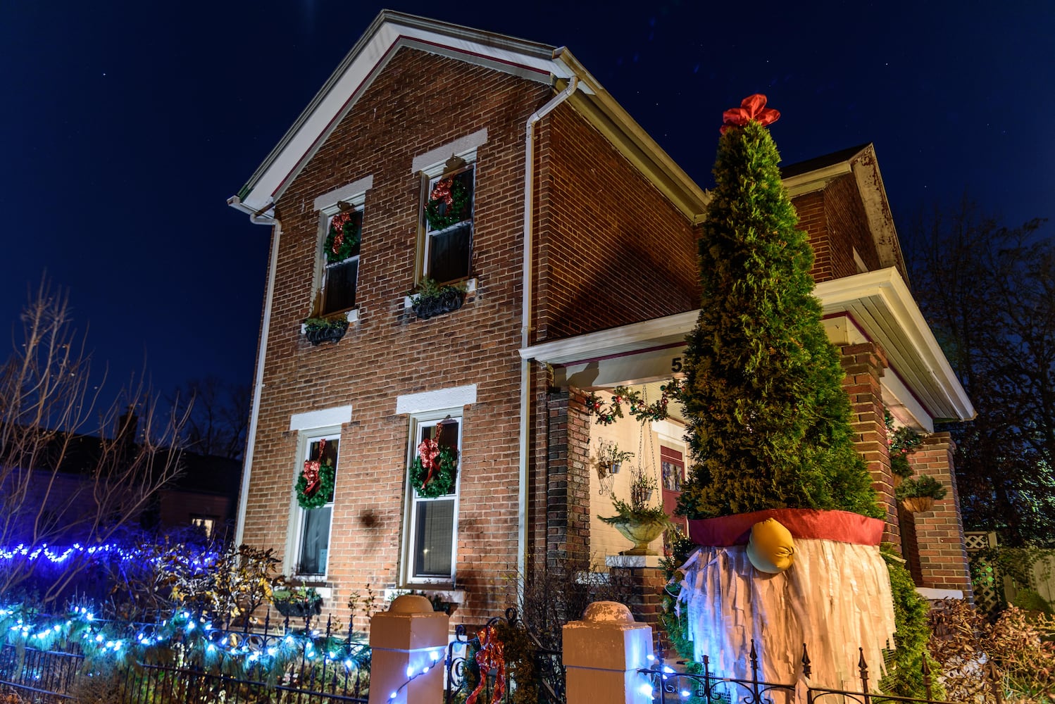 PHOTOS: Holiday on the Hill in the St. Anne's Hill Historic District