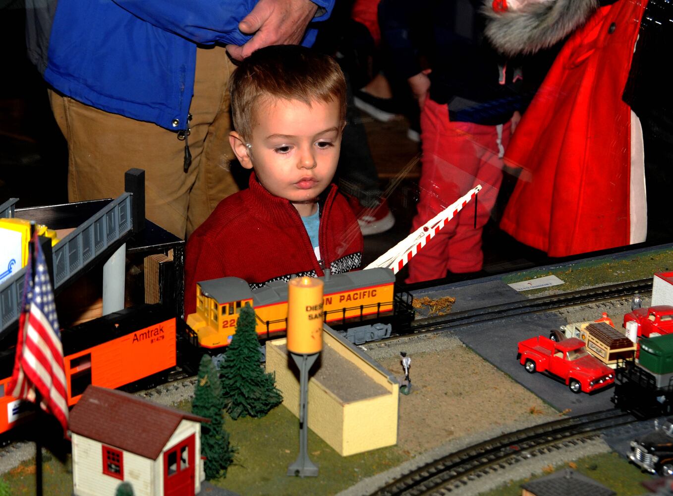 PHOTOS: Did we spot you at Carillon’s Tree of Light illumination?